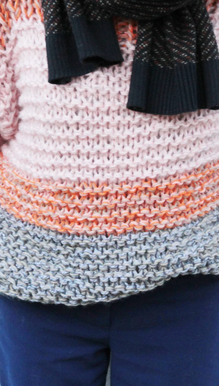 pull multicolore rose crevette